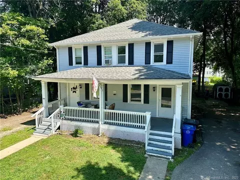 20 Litchfield Ave, Killingly, CT 06239
