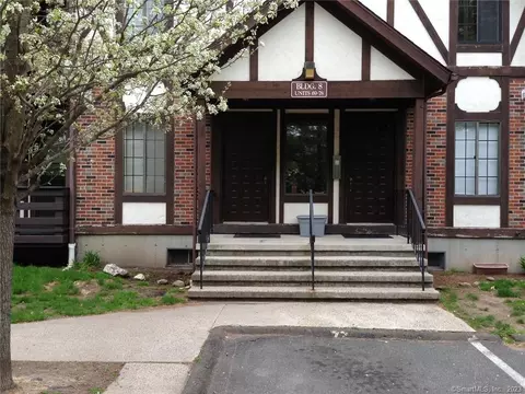 365 Mather St #77, Hamden, CT 06514
