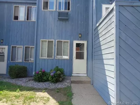 426 Emmett St #G, Bristol, CT 06010