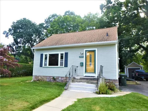 222 Mansfield Ave, Windham, CT 06226