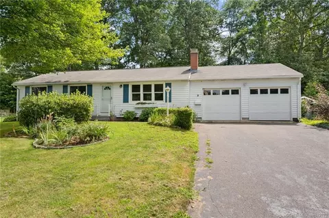 9 Tolland Dr, Enfield, CT 06082