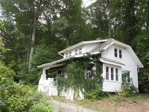 5 Grandview Ter, Haddam, CT 06438