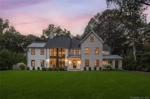 23 Peterick Ln, Darien, CT 06820