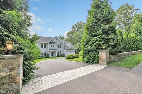 153 E Rocks Rd, Norwalk, CT 06851