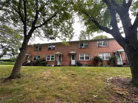 56 Huntington Rd #3, East Haven, CT 06512