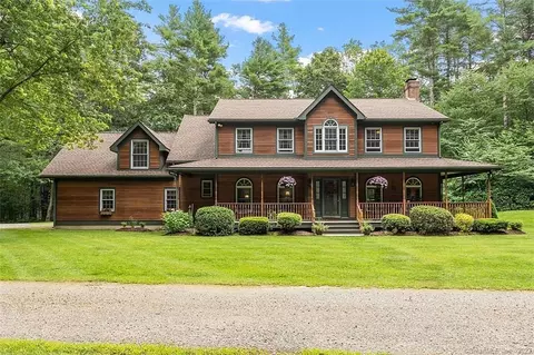 100 Crystal Pond Rd, Woodstock, CT 06282