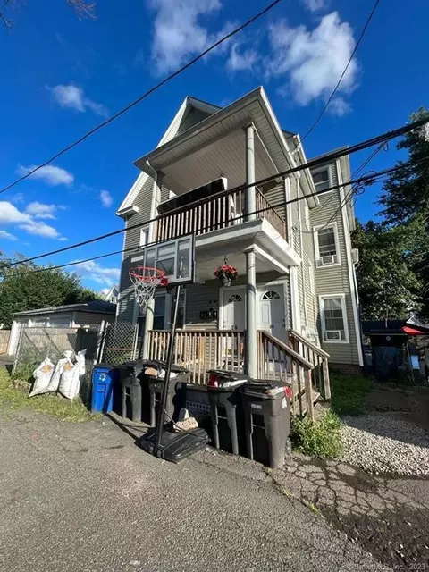 26 Limerick St, New Haven, CT 06513