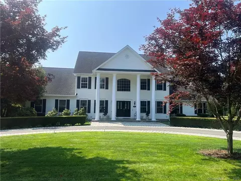 148 Cherry Hill Rd, Orange, CT 06477