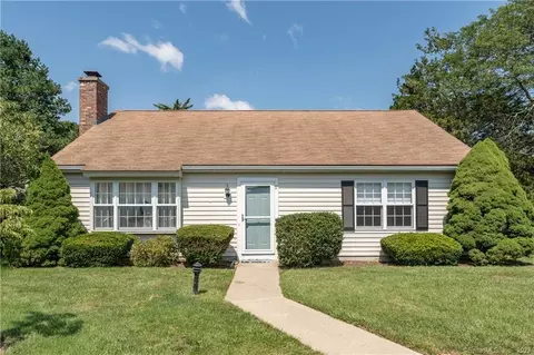 17 Downing Way #17, Madison, CT 06443