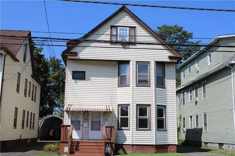 128 Circular Ave, Hamden, CT 06514