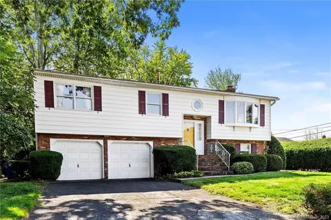 59 Timber Ln, Waterbury, CT 06705