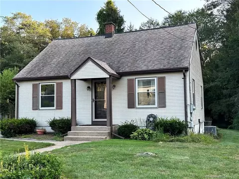 79 Bouffard Ave, Waterbury, CT 06705