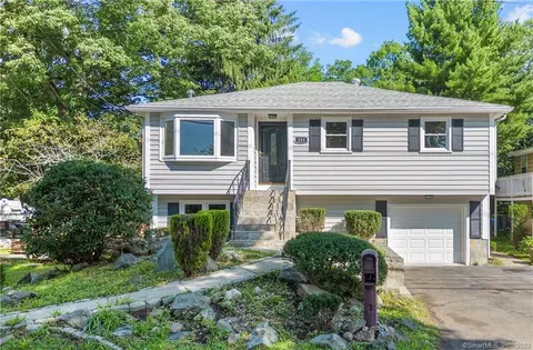 253 W Spring St, West Haven, CT 06516
