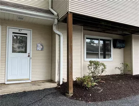 136 Pembroke Rd #10-87, Danbury, CT 06811