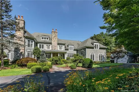 55 Chestnut Tree Hill Rd, Southbury, CT 06488