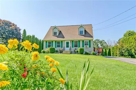 233 Dow Rd, Plainfield, CT 06374