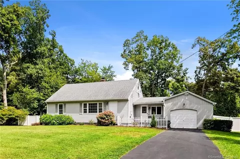 28 Eleanor St, Vernon, CT 06066