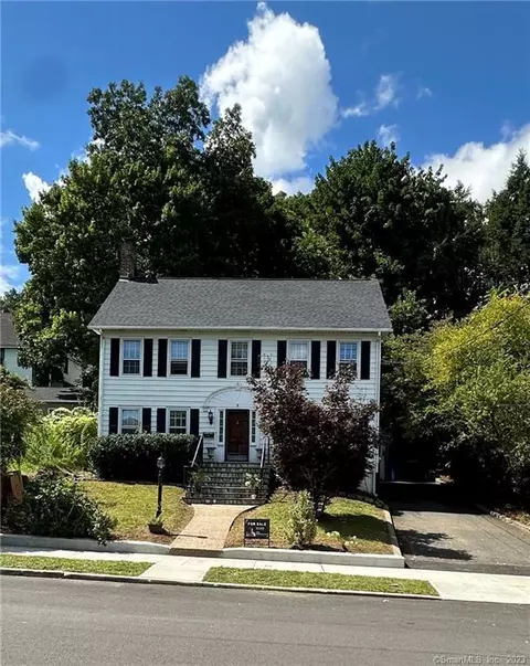 57 Ray St, Waterbury, CT 06708
