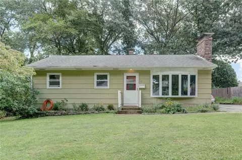 38 Wilmot Ave, Norwich, CT 06360
