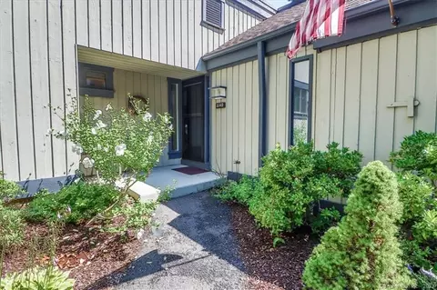 314 Heritage Vlg #D, Southbury, CT 06488
