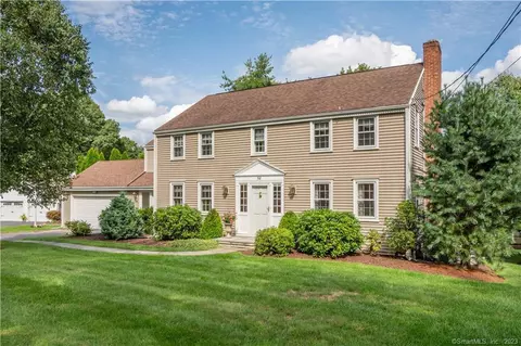 54 Stoner Dr, West Hartford, CT 06107