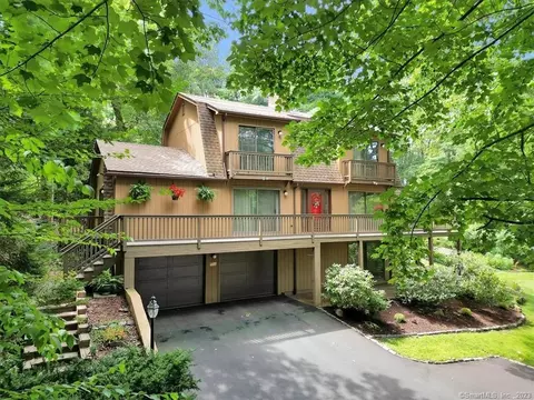 556 Willis St, Bristol, CT 06010