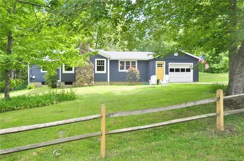 54 Jack Corner Rd, Warren, CT 06777