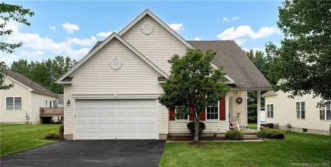 14 Grand Blvd #14, Ellington, CT 06029