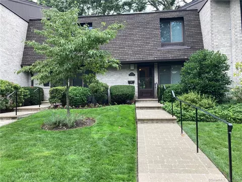 247 Hamilton Ave #5, Stamford, CT 06906