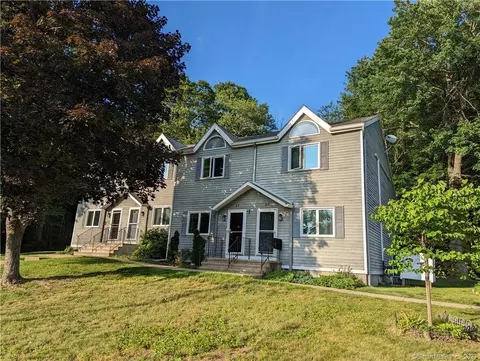 1691 Norwich New London Tpke #D3, Uncasville, CT 06382