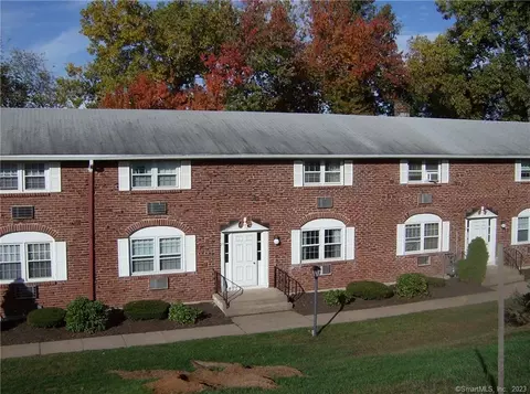 201 Regan Rd #8A, Vernon, CT 06066