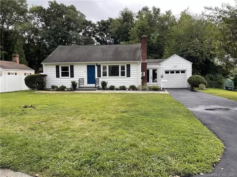 272 Silver Hill Ln, Stamford, CT 06905