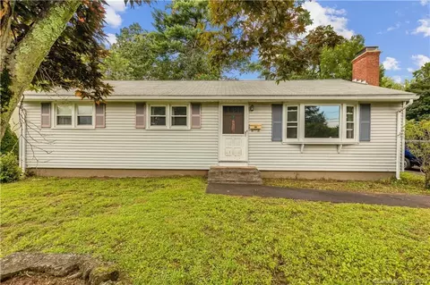 7 Cora St, Enfield, CT 06082