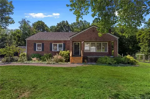 447 Spring St, Cheshire, CT 06410