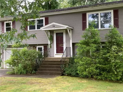 74 Laurelwood Dr, Niantic, CT 06357