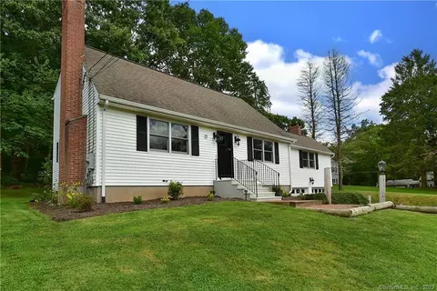 81 Harriet Dr, Coventry, CT 06238
