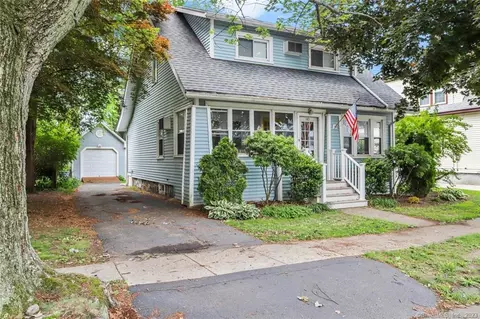145 Glenwood Ave, Stratford, CT 06614