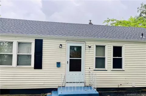 38 Faneuil St, Windsor, CT 06095