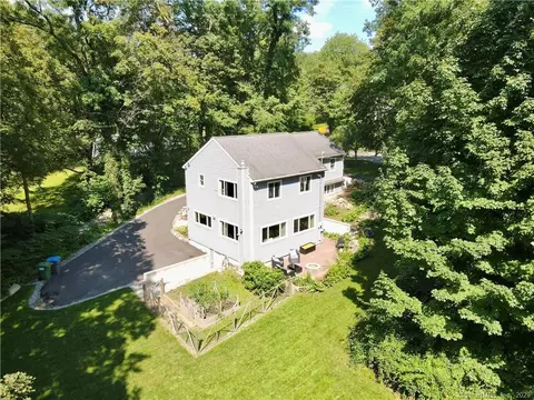 655 Monroe Tpke, Monroe, CT 06468