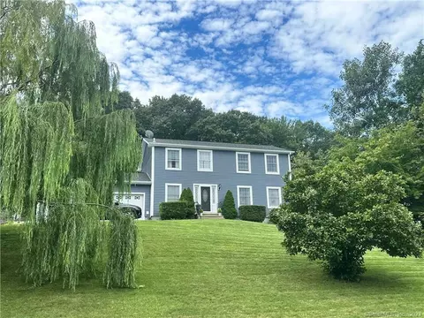 77 Richard Brown Dr, Montville, CT 06382