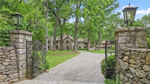 50 Sylvan Rd N, Westport, CT 06880
