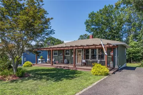 84 Clearview Ave, Meriden, CT 06450