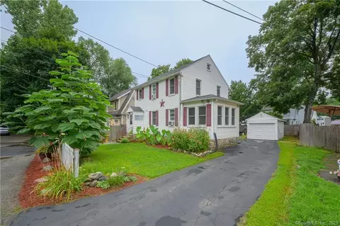 591 Columbia Blvd Ext, Waterbury, CT 06704