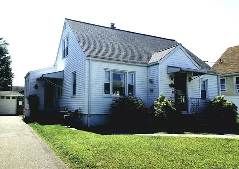 39 Fairfield Ave, Waterbury, CT 06708