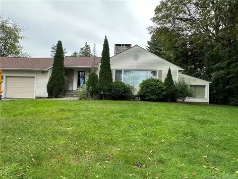 1600 Straits Tpke, Middlebury, CT 06762