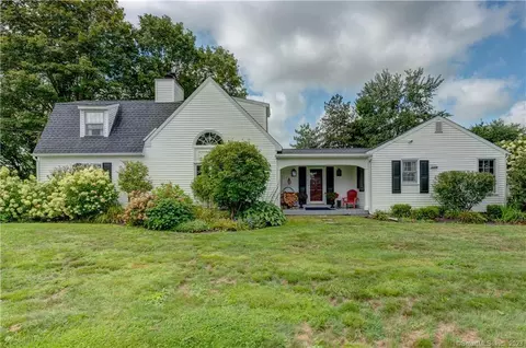 353 Beach St, Litchfield, CT 06759