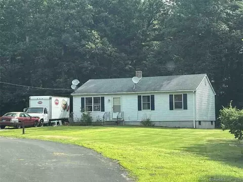 38 Clover Ct, Killingly, CT 06241