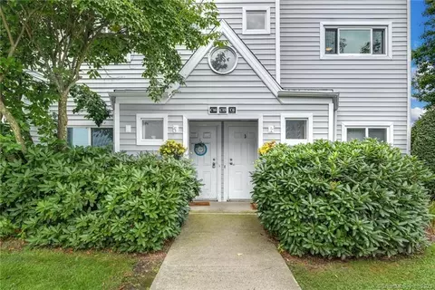 267 Melba St #C18, Milford, CT 06460