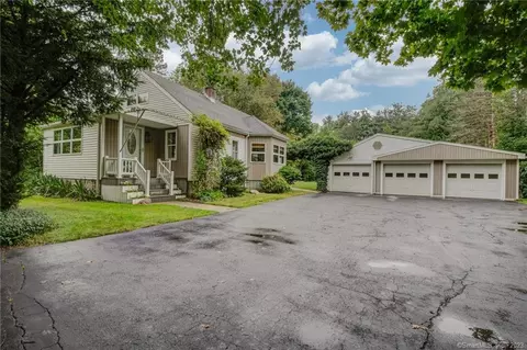 893 Plainville Ave, Farmington, CT 06032