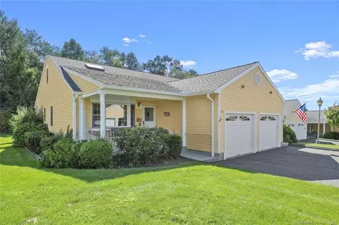 53 Highland Dr, Monroe, CT 06468